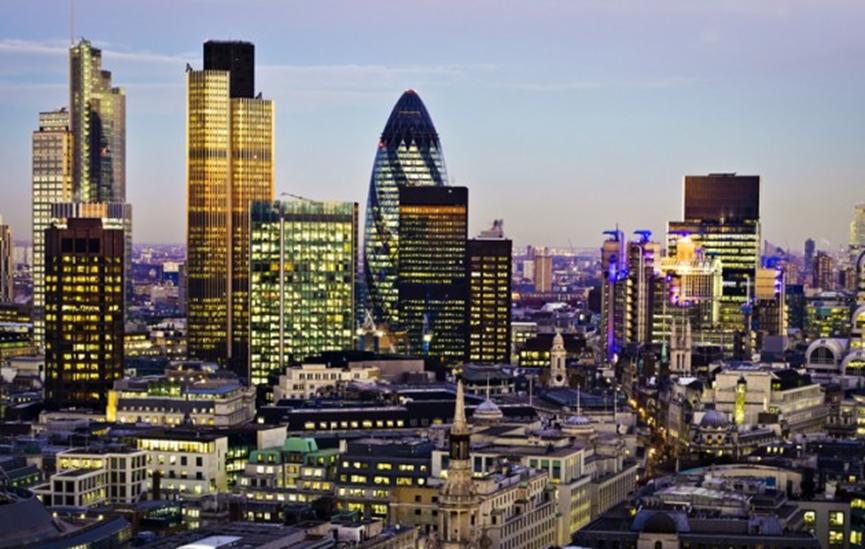 英国理财新篇章，Lloyds银行引领财富管理新趋势 英国理财lloyds